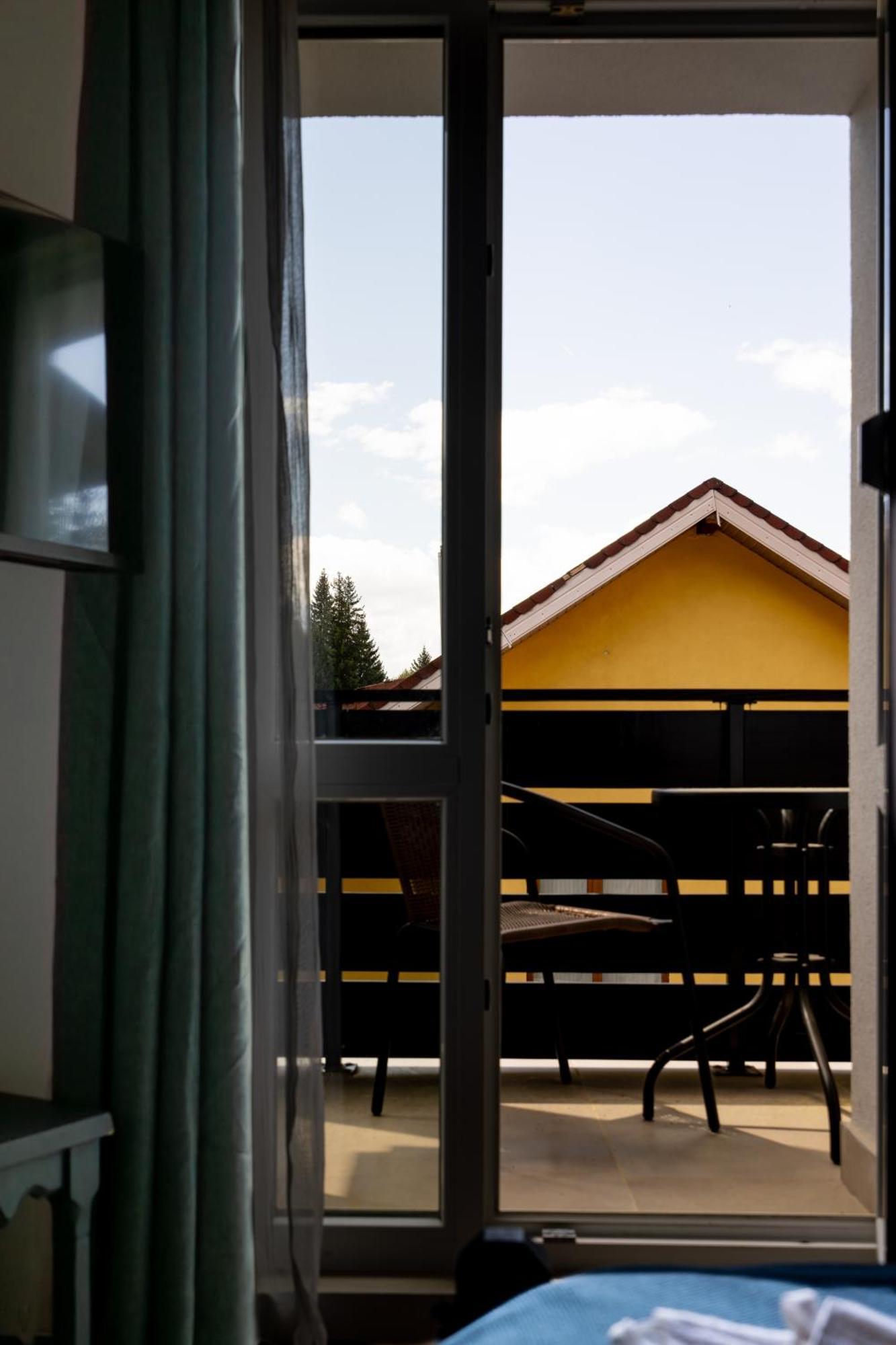 Dinvis Apartments Poiana Braşov Exterior foto